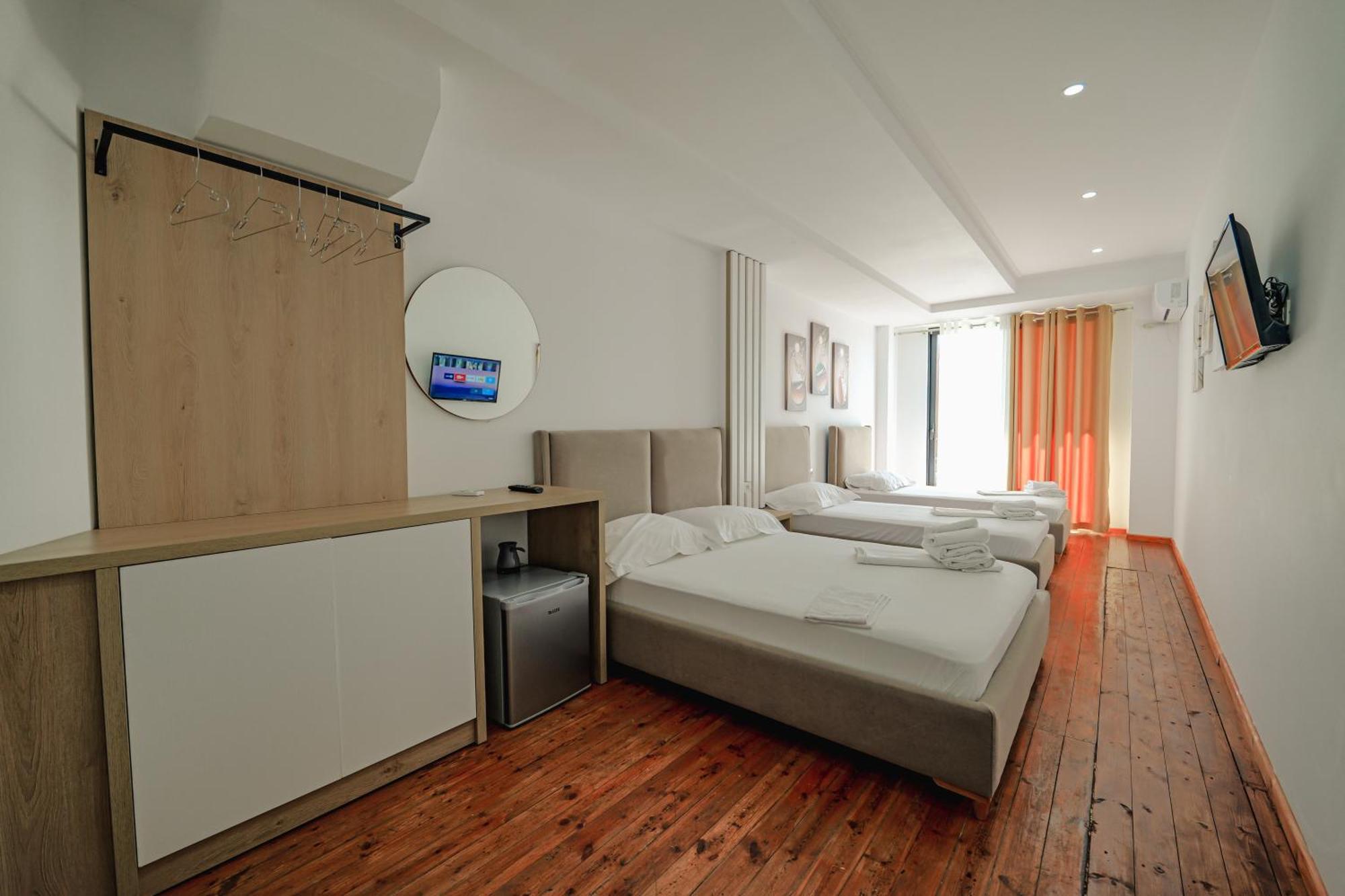 Hotel Summer Sarandë Eksteriør bilde