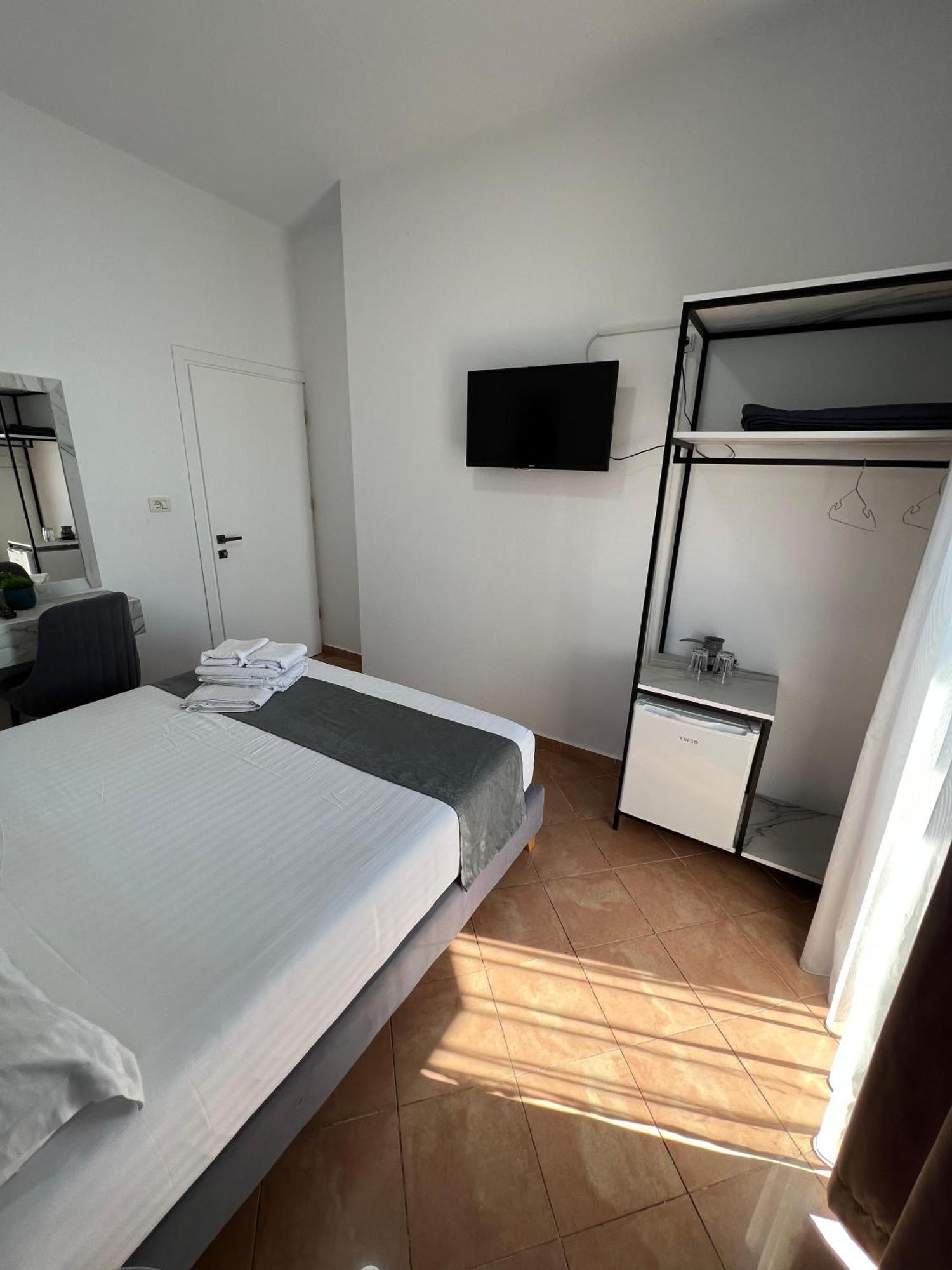 Hotel Summer Sarandë Eksteriør bilde